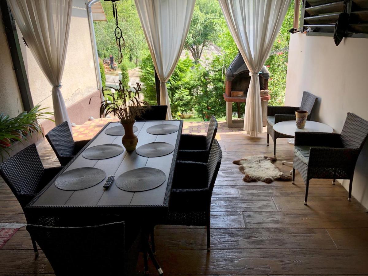Casa Paunescu Milostea 외부 사진